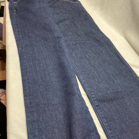 Gap dark wash Real Straight blue jeans size 33/16 - Picture 9 of 9